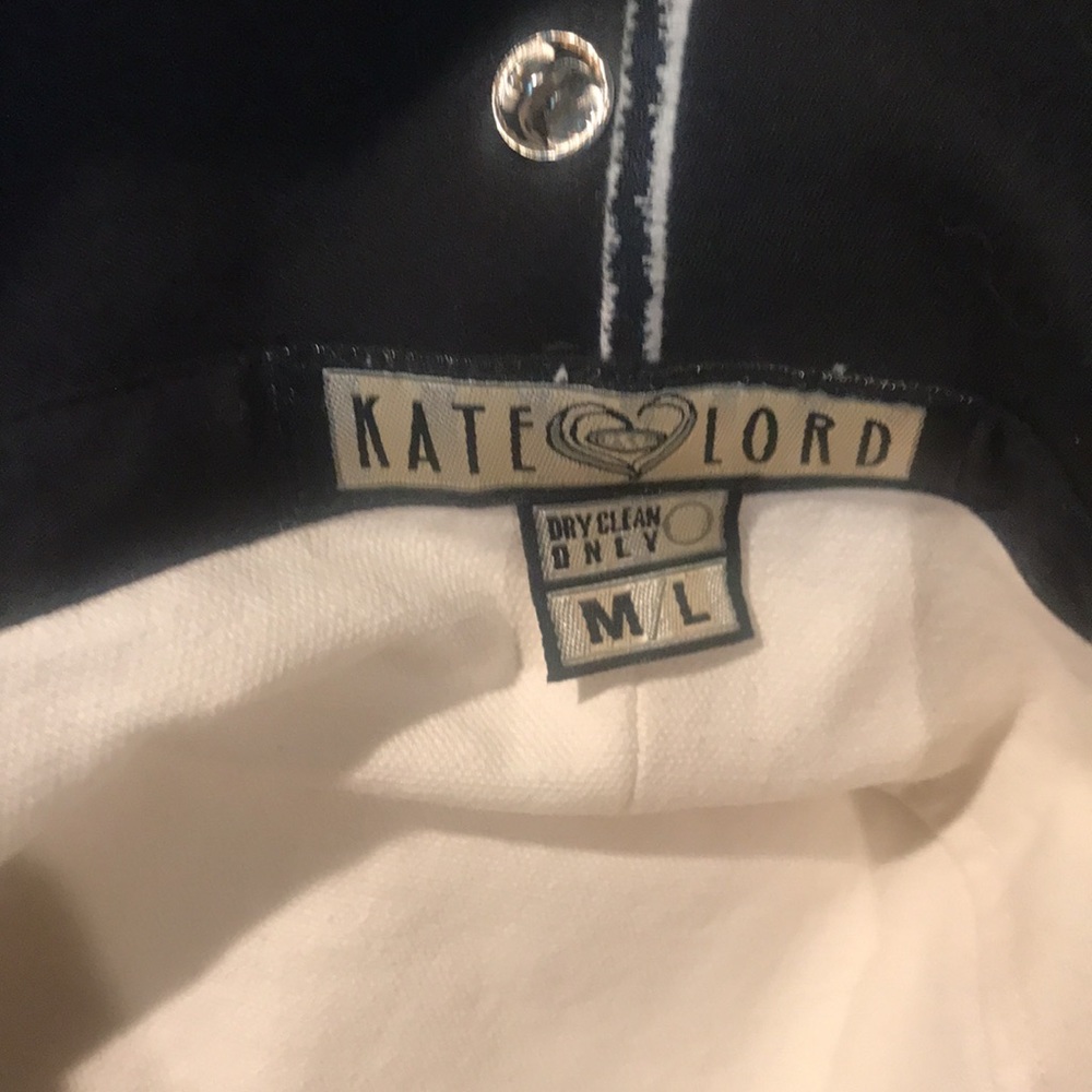 Kate Lord Bucket HatWhite & Black Gem